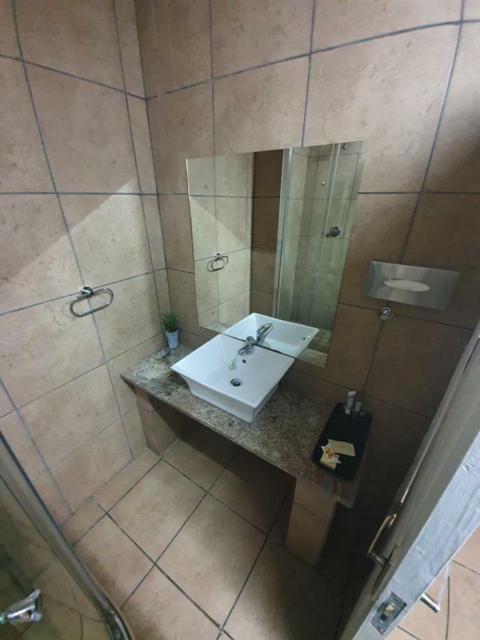 Leach Lodge 库鲁曼 外观 照片